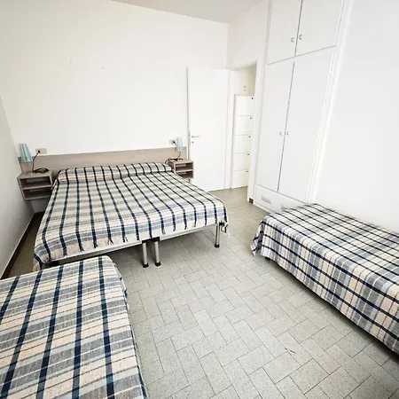 Cozy First-floor Retreat Near The Sea 利尼亚诺萨比亚多罗