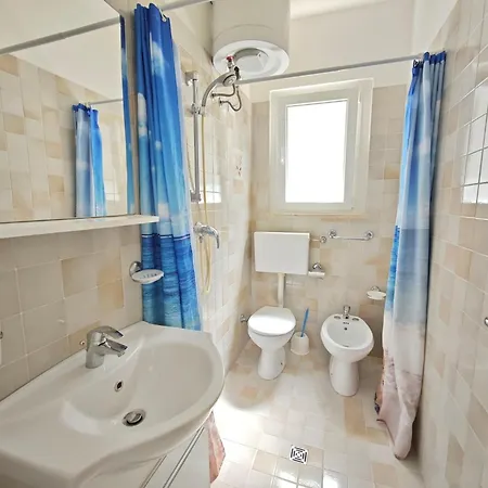 公寓 Cozy First-floor Retreat Near The Sea *